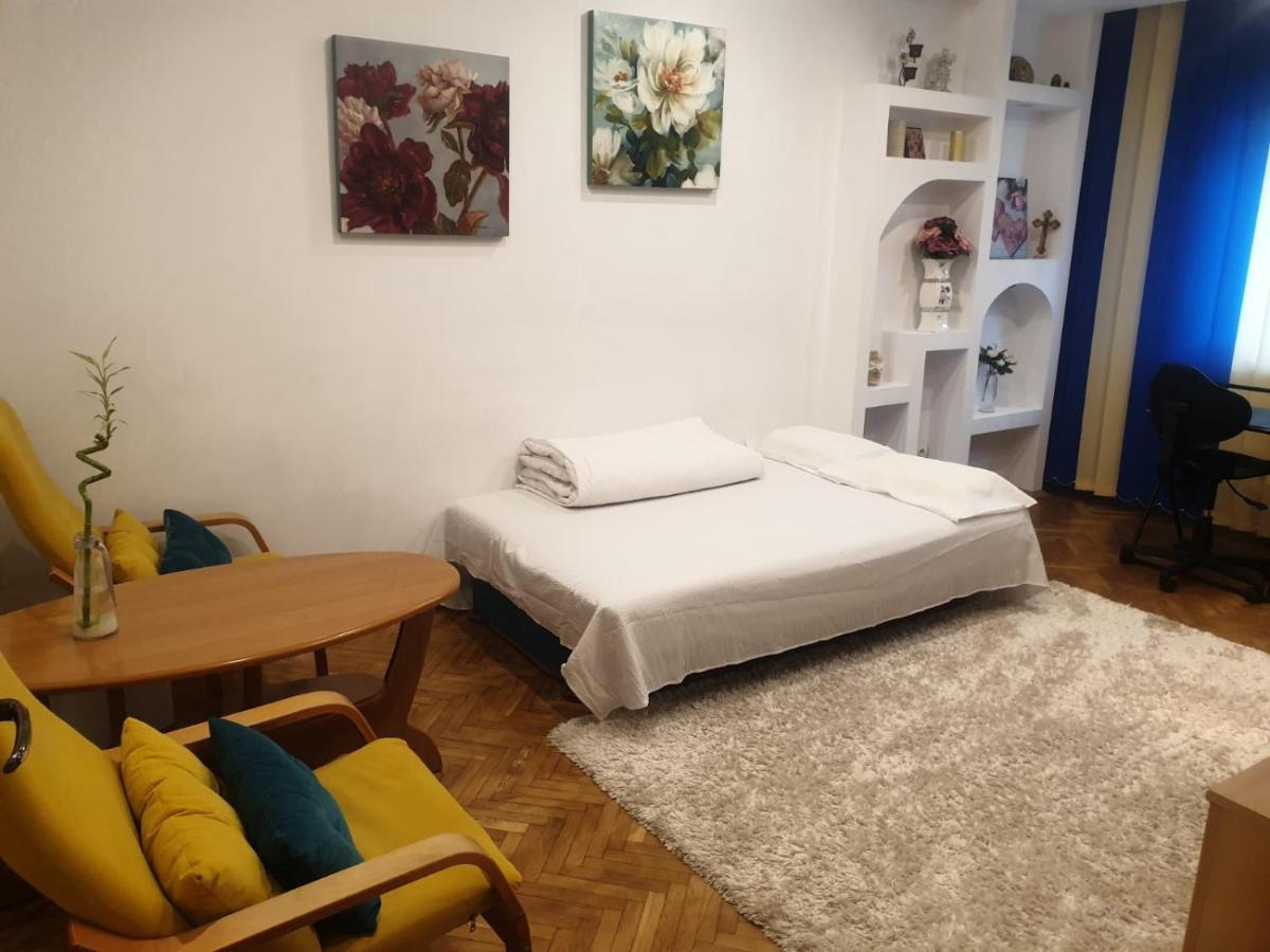 3 Camere Central Iasi Exterior photo